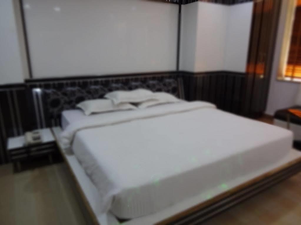 Hotel Shree Vinayak Palace Bhopal Luaran gambar